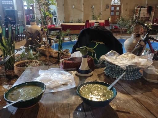 رستوران راه ابریشم