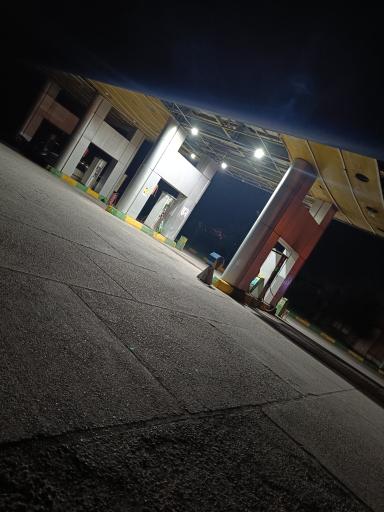 عکس جایگاه گاز سی ان جی رستم آباد