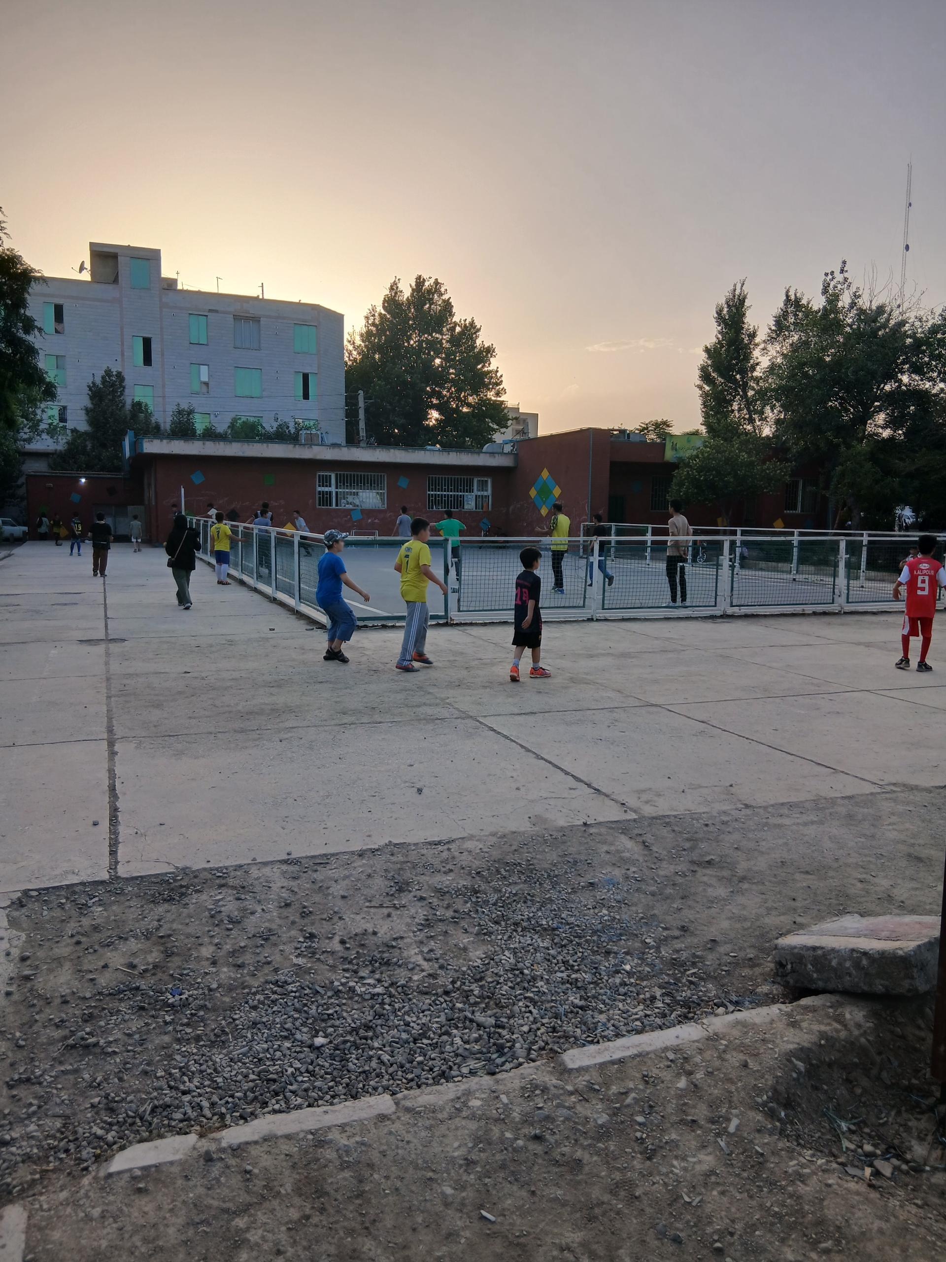 عکس زمین بازی گل کوچک فوتبال