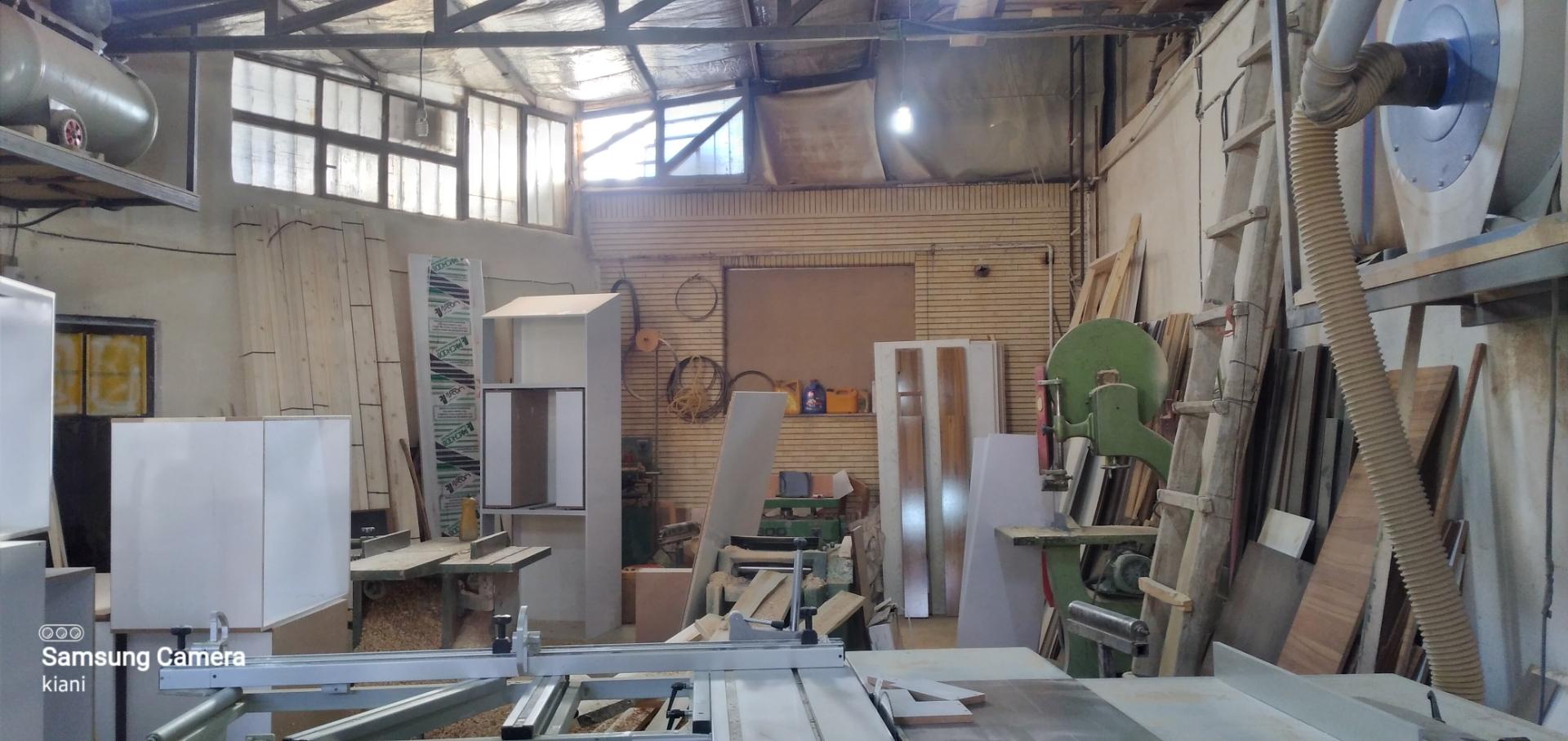 عکس صنایع چوب و ام دی اف کرمی 