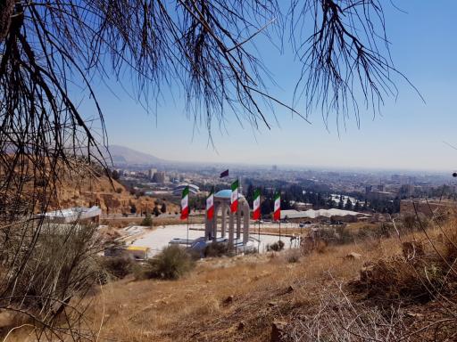 عکس حرم مطهر شهدای گمنام دانشگاه شیراز