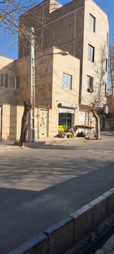 عکس میوه‌ فروشی‌ چهار فصل