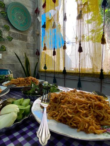 عکس چایخانه گیله دختر