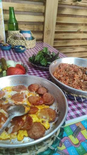 عکس چایخانه گیله دختر