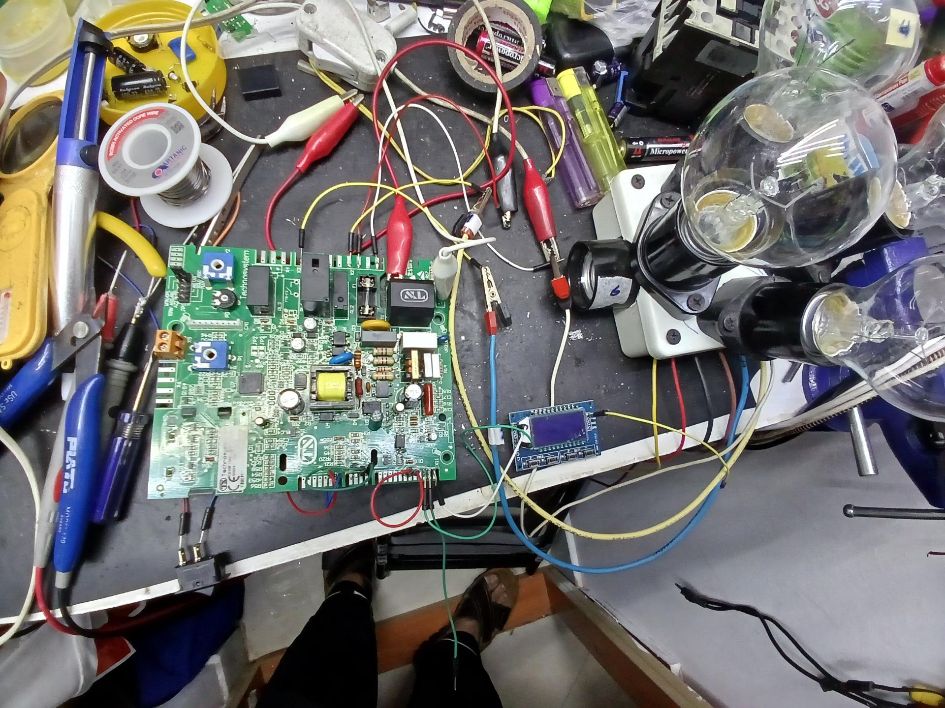 عکس خانه تعمیرات الکترونیک بردفیکس