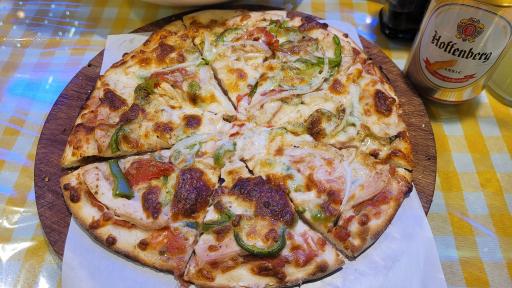 عکس پیتزا دهکده