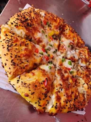 عکس کیک پیتزا شعبه 2 