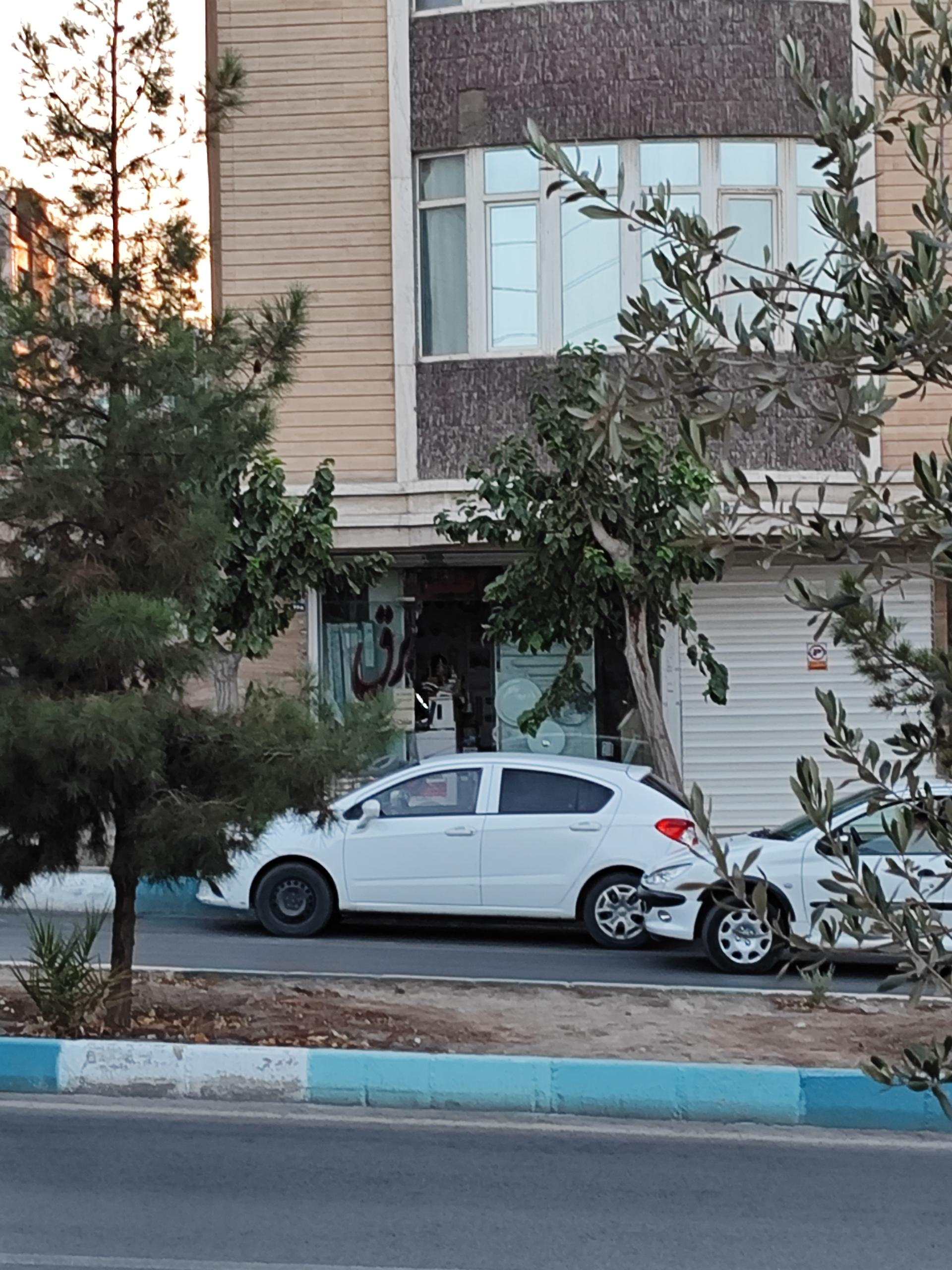 عکس برق اطلس