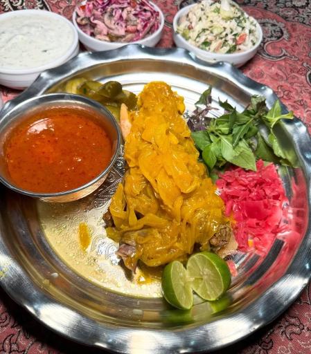 عکس چلو کبابی نقش جهان