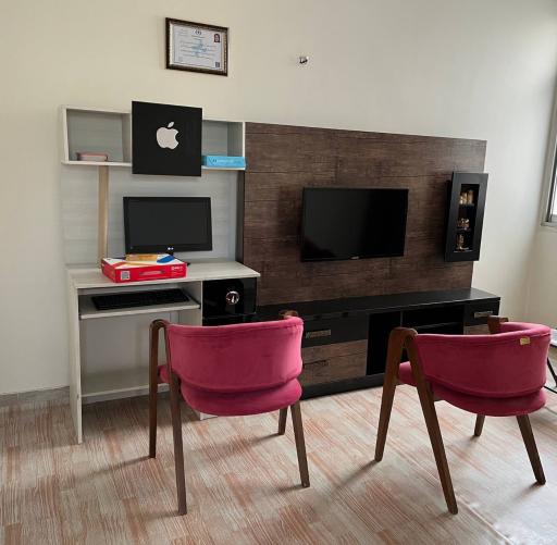 عکس دکتر ناهید کرمی (روانشناس کودک و نوجوان)