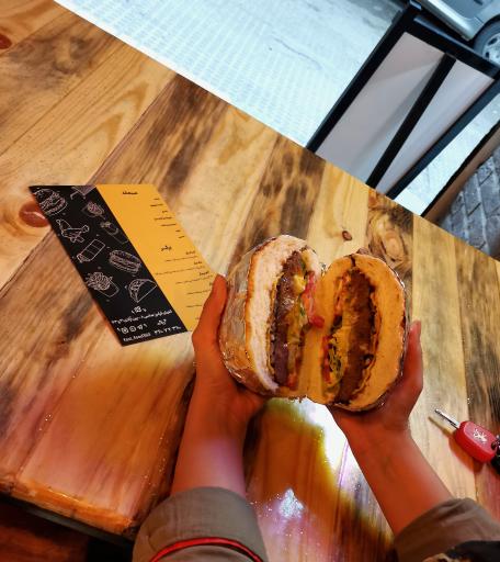 عکس کافه صبحانه خروس