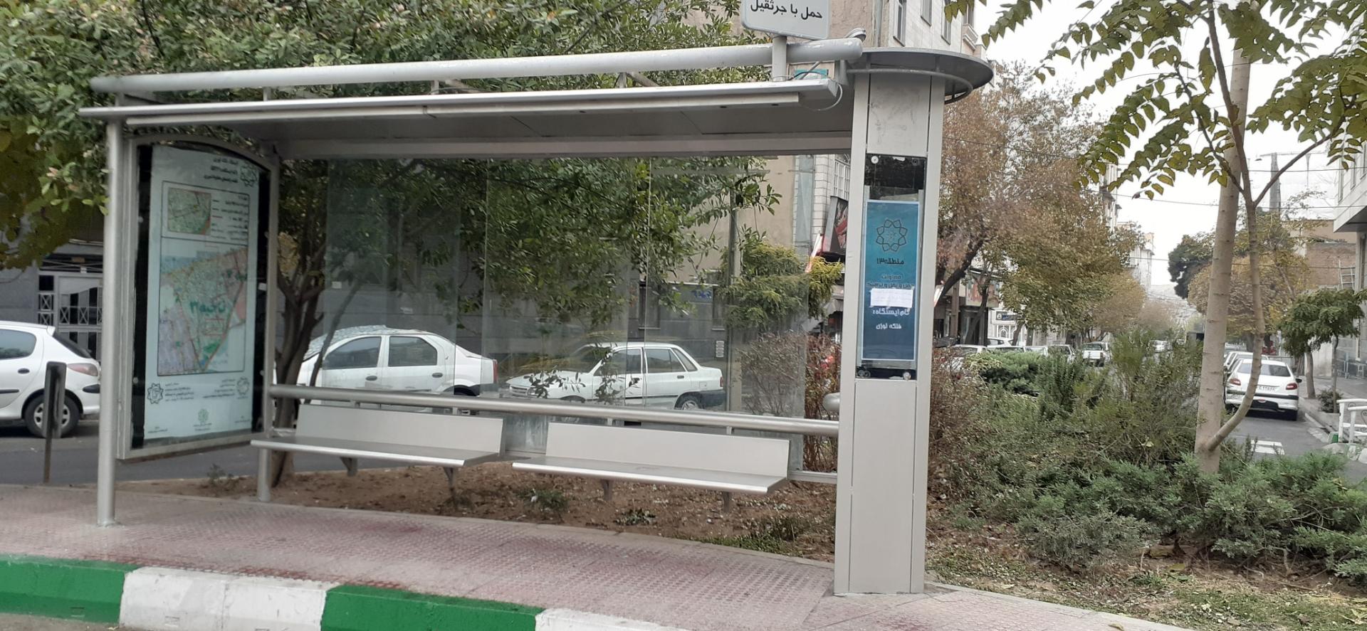 عکس ایستگاه اتوبوس فلکه لوزی