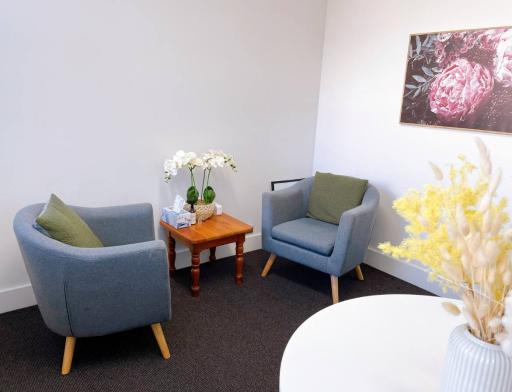 عکس دکتر ناهید کرمی (روانشناس کودک و نوجوان)