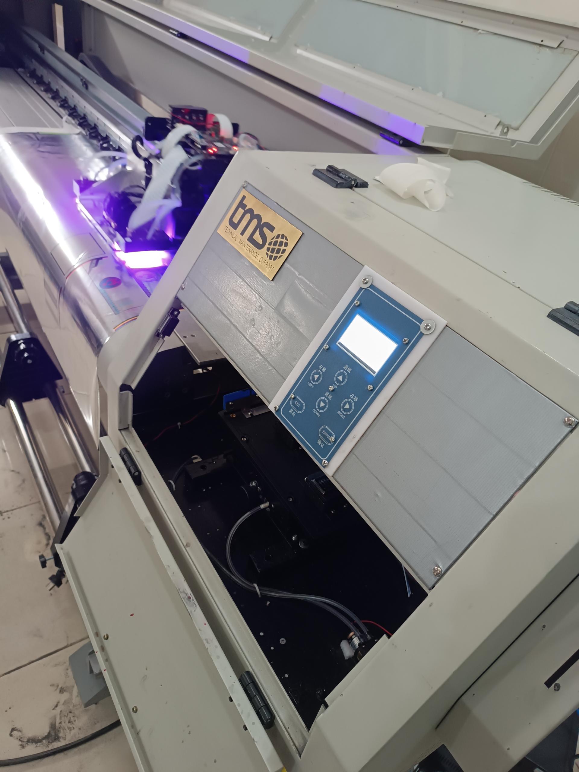 عکس پشتیبانی ماشین آلات چاپ تی ام اس