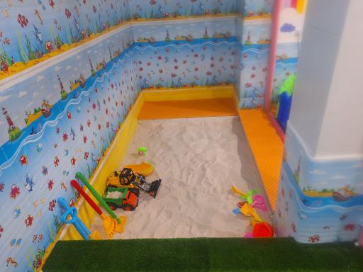 عکس خانه بازی کودک ژوپیتر یزد