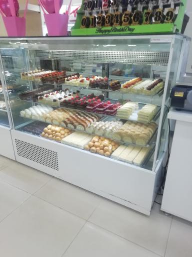 عکس شیرینی هما (شعبه وی آی پی)