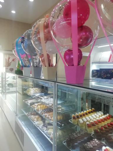 عکس شیرینی هما (شعبه وی آی پی)