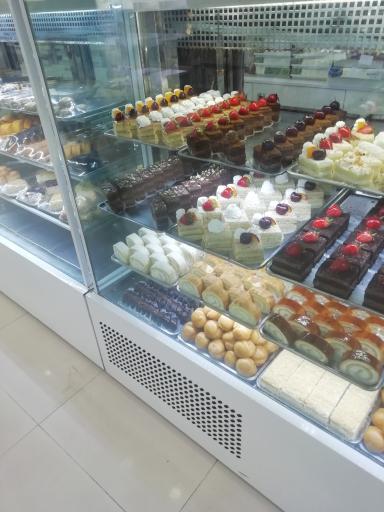 عکس شیرینی هما (شعبه وی آی پی)