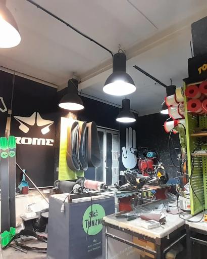 عکس کارگاه تعمیرات و تیونینگ اسکی