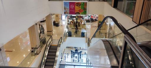 عکس فودکورت دامون