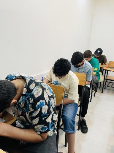 عکس کانون زبان دی نوین