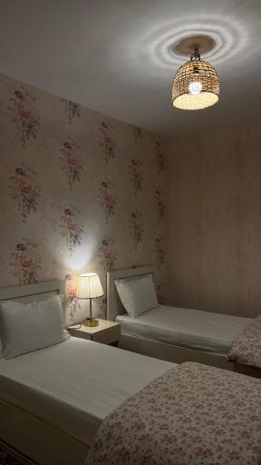 عکس دهکده توریستی آویشار 