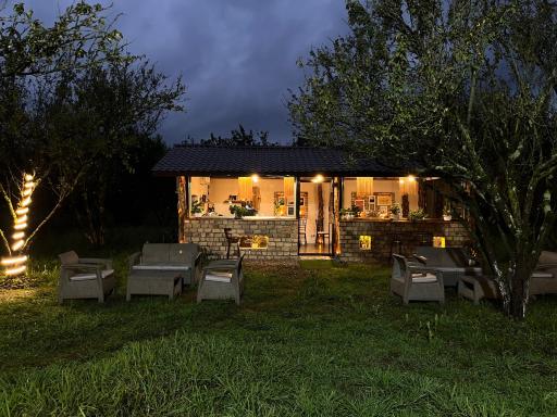 عکس دهکده توریستی آویشار 