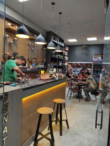 عکس کافه سناتور