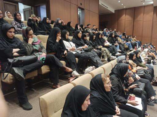 عکس موسسه آموزش عالی آزاد خلاقان جوان 