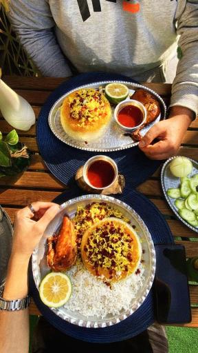 عکس رستوران سنتی نازخاتون