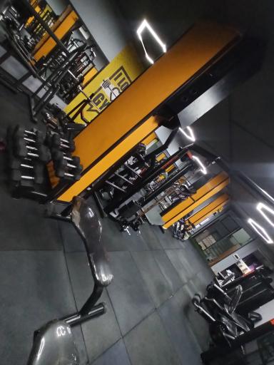 عکس باشگاه بدنسازی اوج