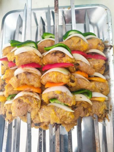 عکس رستوران بهار