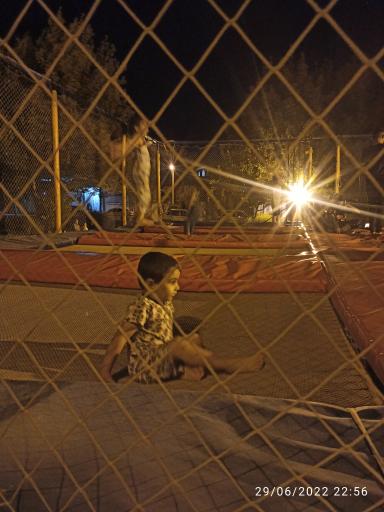 عکس ترامبولین و پرش