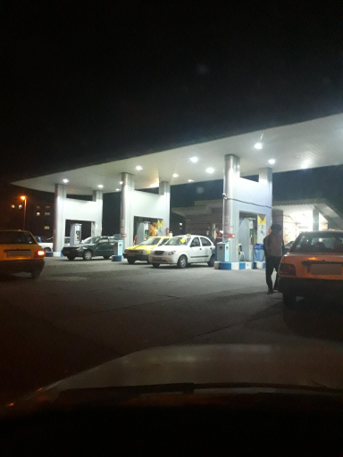 عکس جایگاه گاز CNG