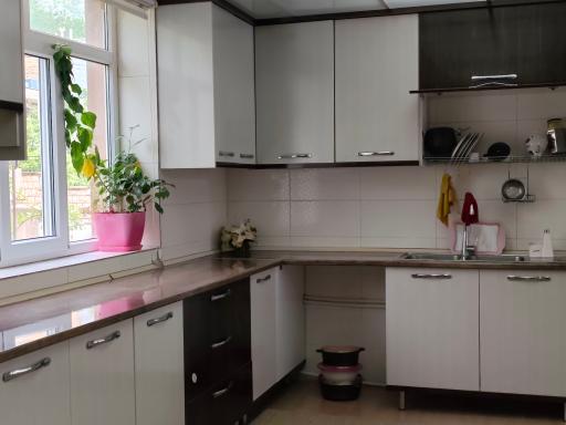 عکس خانه مسافر راویار