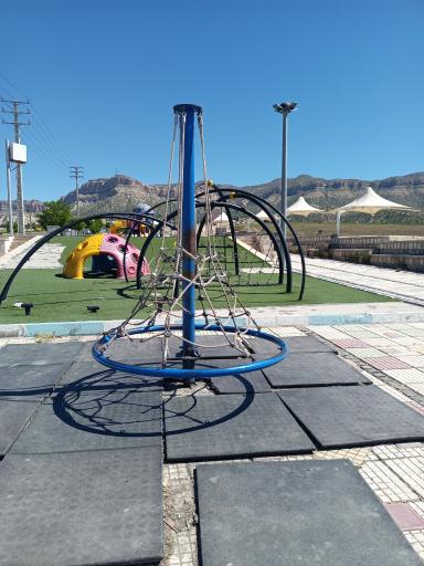 عکس زمین بازی کودکان