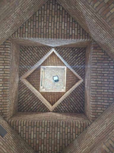 عکس آرامگاه میر رضی الدین آرتیمانی