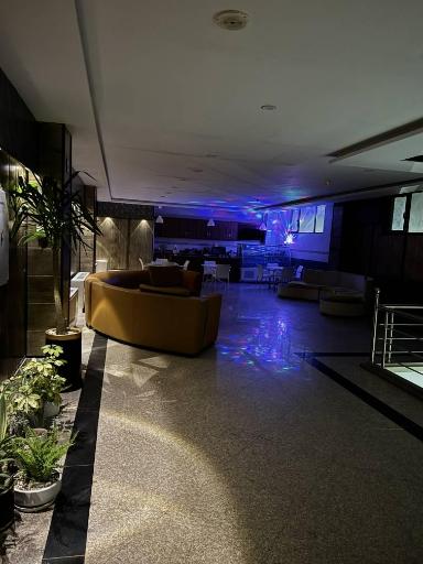 عکس آکادمی بدنسازی فردین