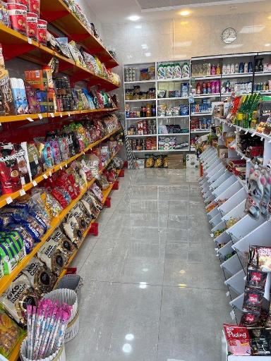 عکس فروشگاه شکلات اصغری