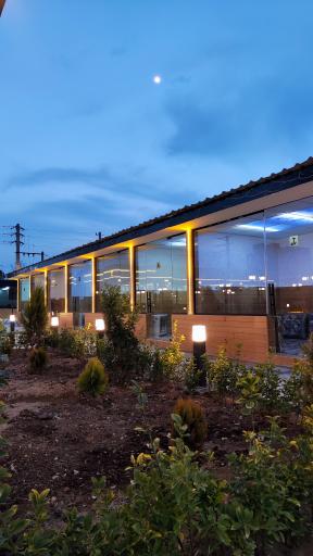 عکس عمارت یاقوت