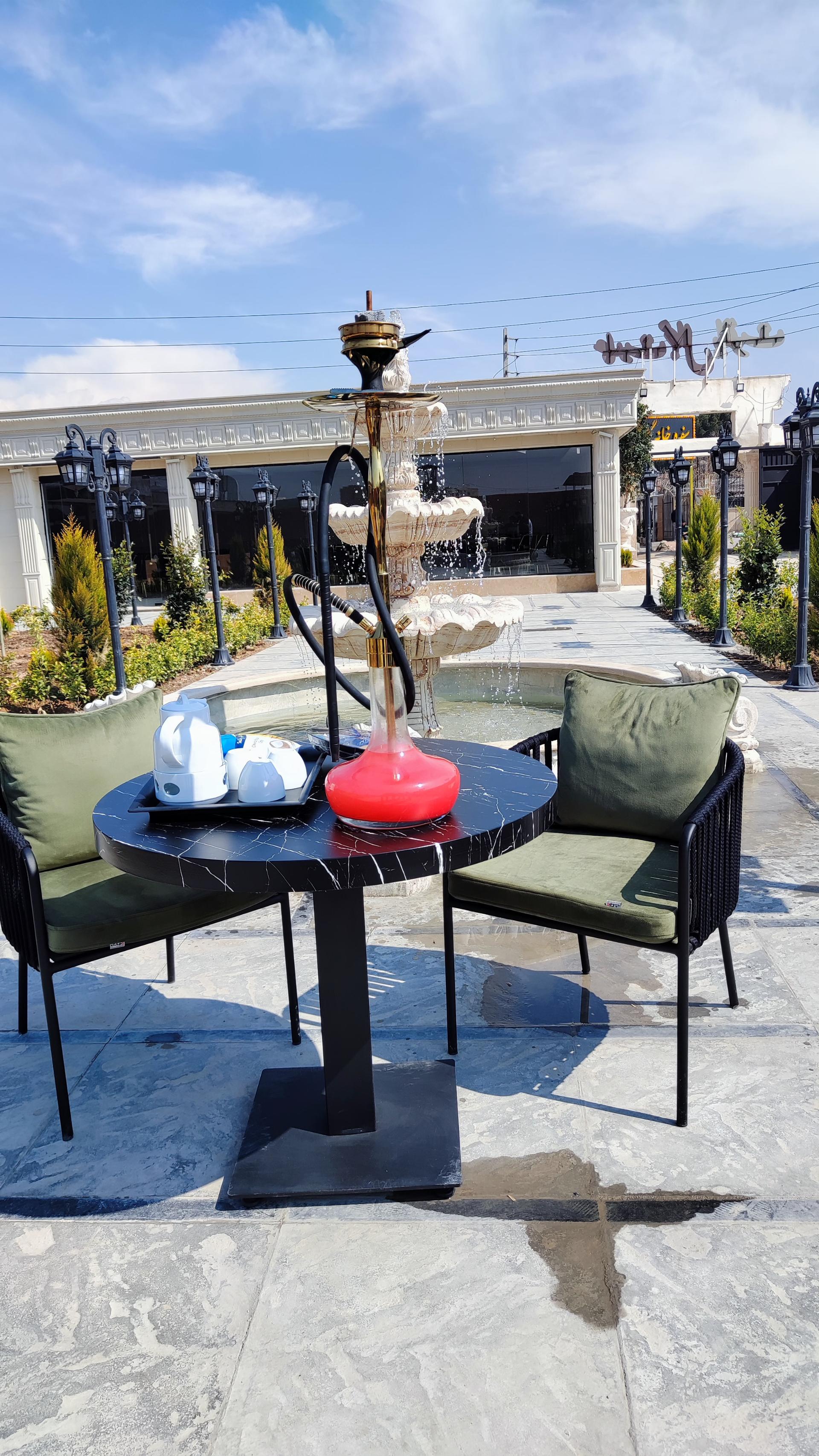 عکس عمارت یاقوت