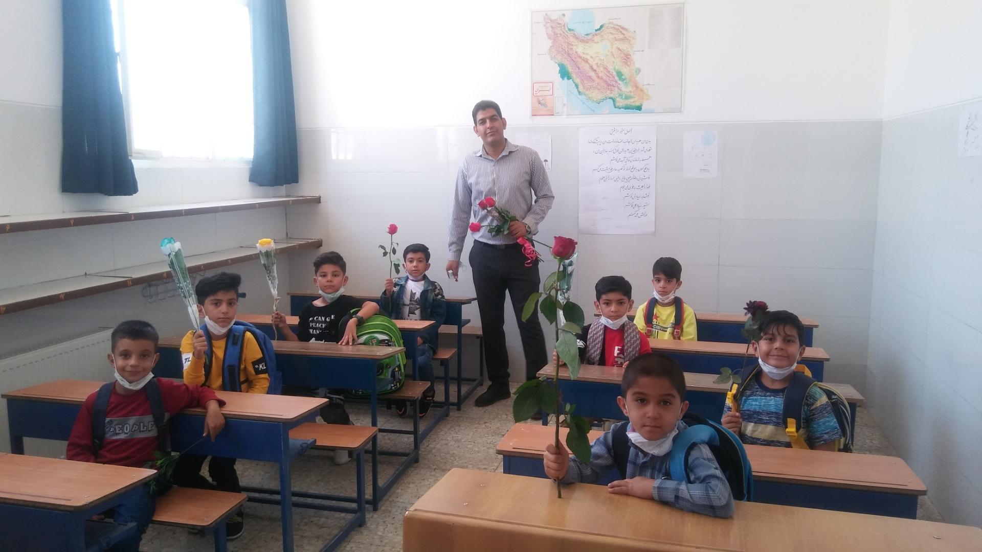 عکس دبستان استاد شهریار