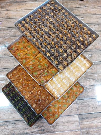 عکس باقلوا امینی