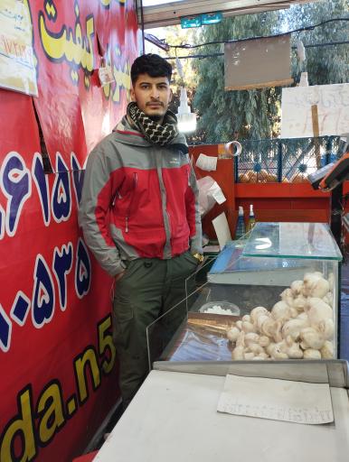 عکس میوه و سبزی فروشی نرخ شکن برادران بهرامی