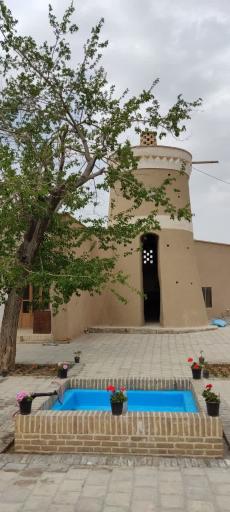 عکس بقعه پیر شهر پیربکران