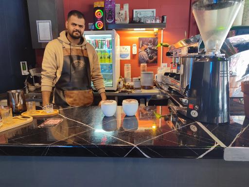 عکس خانه قهوه امید