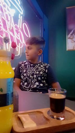 خانه قهوه امید