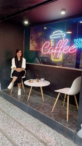 خانه قهوه امید