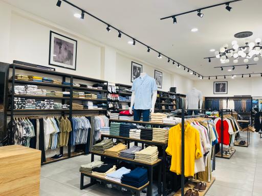 فروشگاه لباس مردانه کلاس