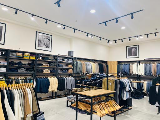 فروشگاه لباس مردانه کلاس